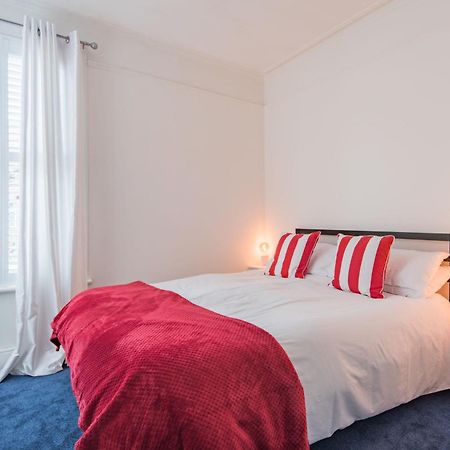 Southbeach By Bloom Stays Hythe  Esterno foto